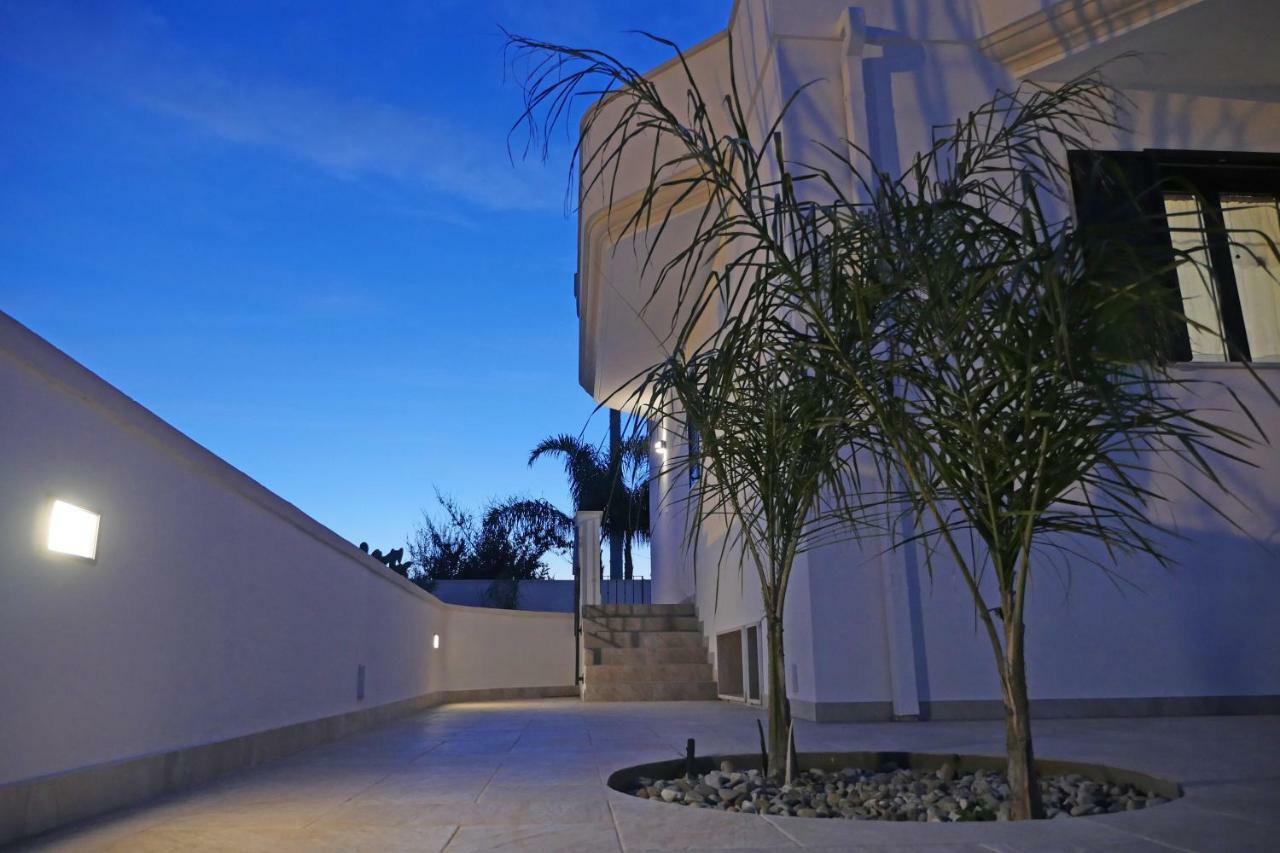 Villa Chiara 莱韦拉诺 外观 照片